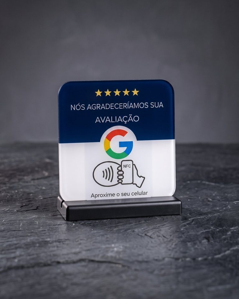 Plaquinha NFC de avaliação do Google nas cores azul e branca, com cinco estrelas e o texto Aproxime o seu celular