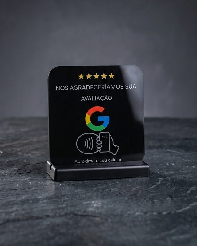Plaquinha NFC de avaliação do Google na cor preta, com cinco estrelas e o texto Aproxime o seu celular